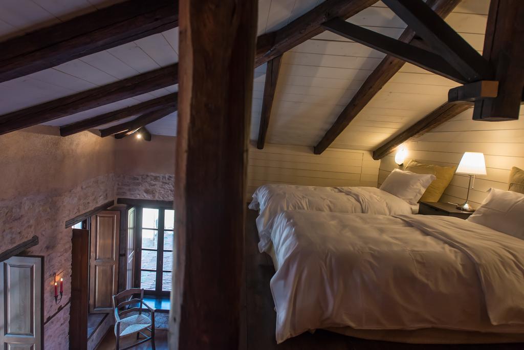 Epoches Hotel Karpenísion Екстериор снимка